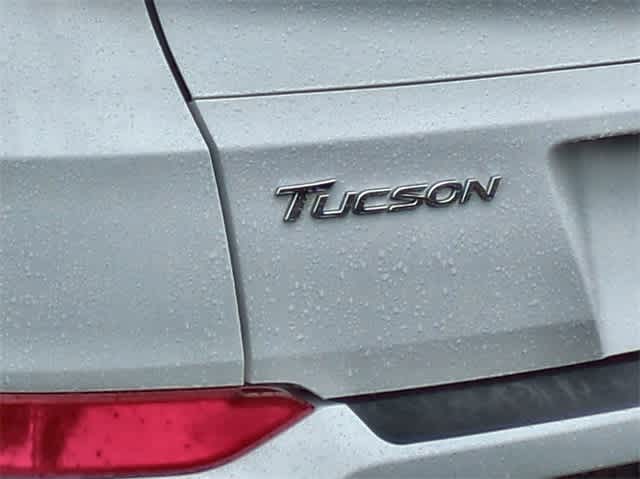 2016 Hyundai Tucson SE 13