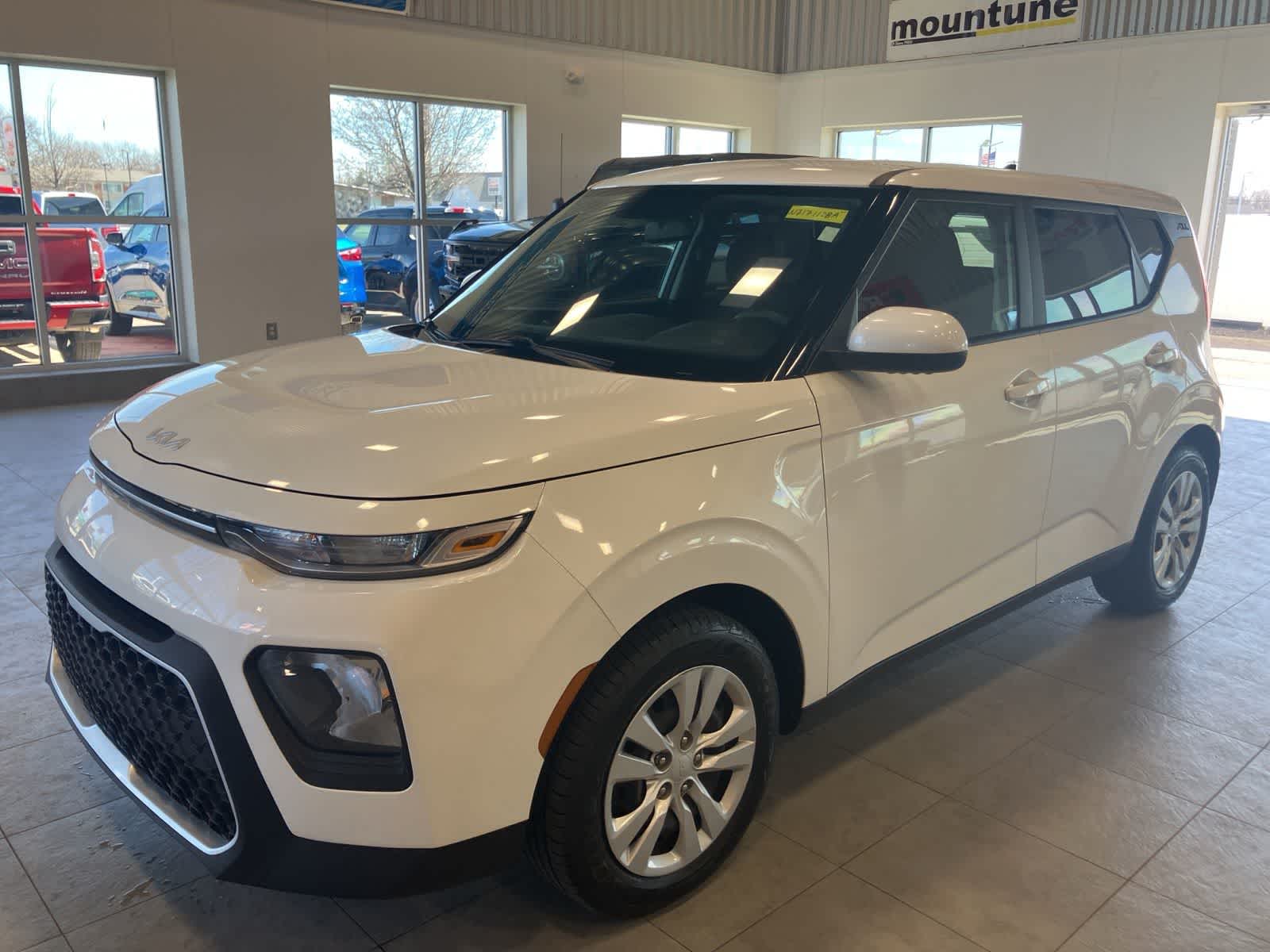 2022 Kia Soul LX FWD