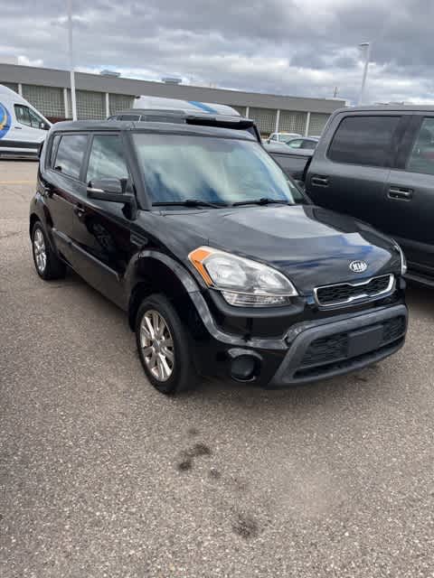 2012 Kia Soul + 6