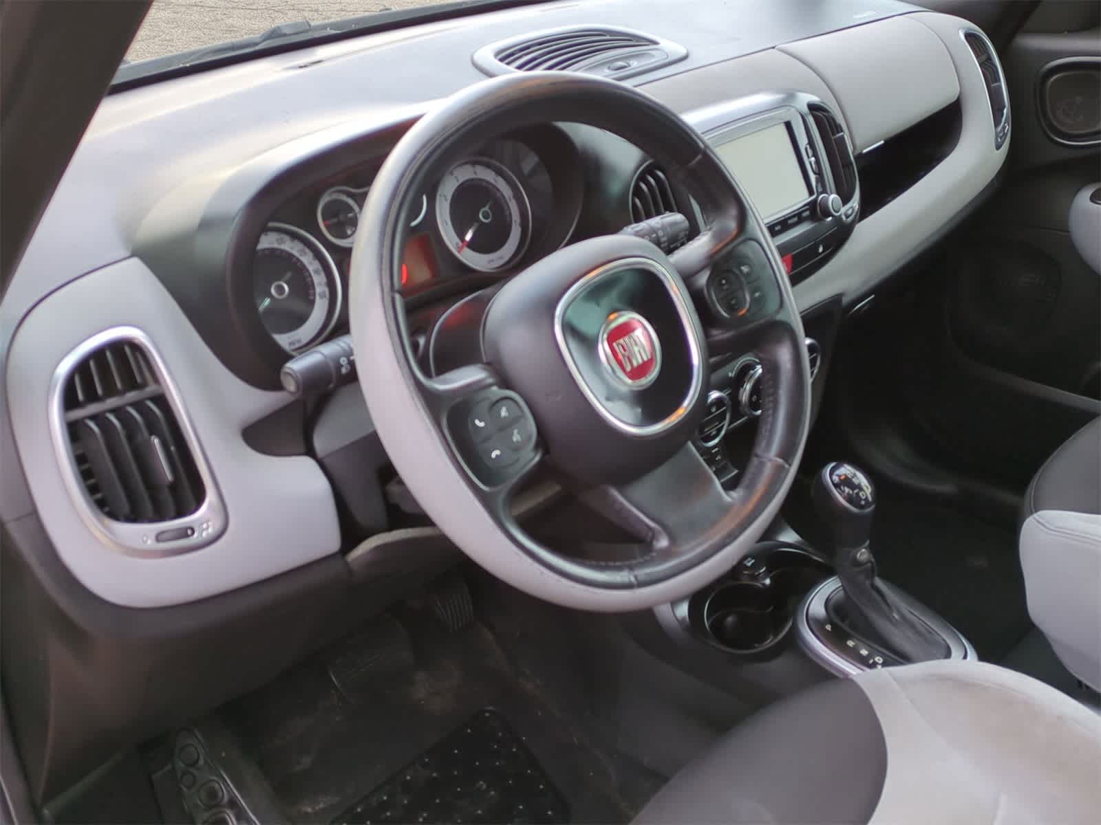 2014 FIAT 500L Easy 10