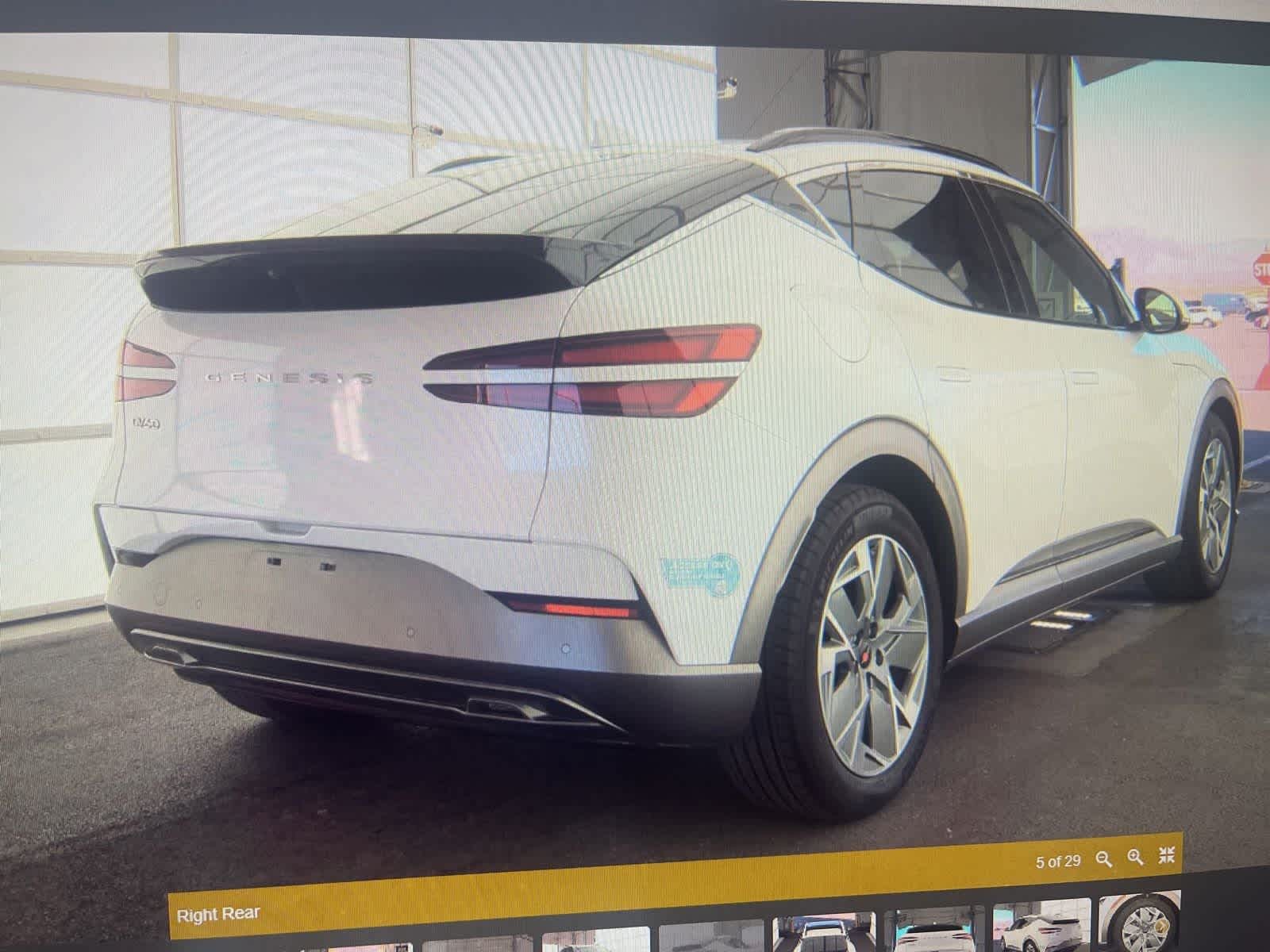 View vehicle photo 4