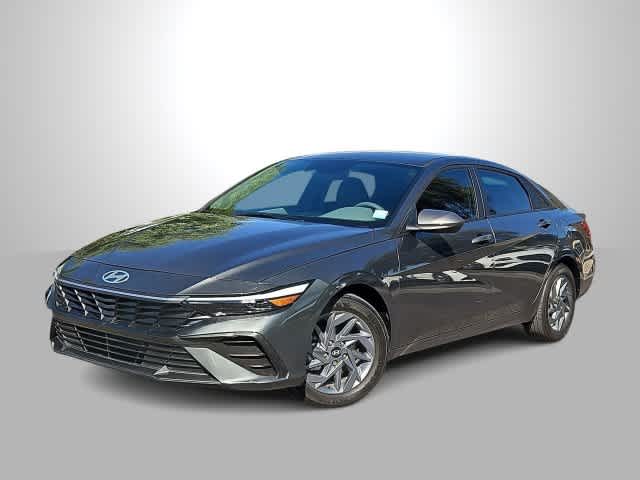  2024 Hyundai Elantra SEL FWD   