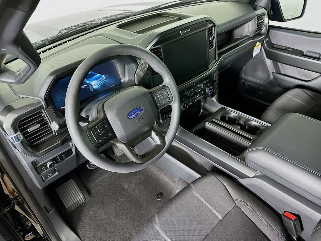 View vehicle photo 2