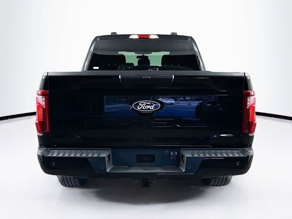 View vehicle photo 5