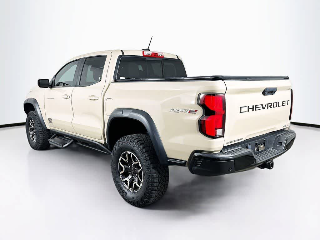 View vehicle photo 4