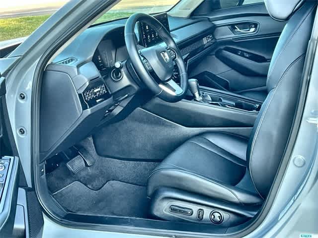 2023 Honda Accord Hybrid Touring photo 3
