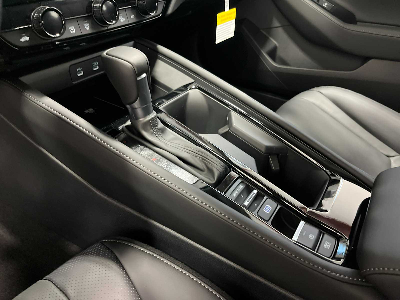 2026 Honda Accord Hybrid Touring - Photo 17