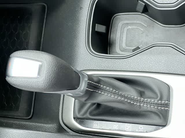 2024 Nissan Frontier SV - Photo 16