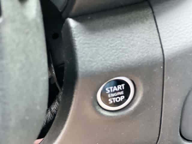2024 Nissan Frontier SV - Photo 28