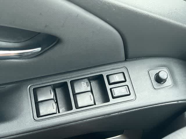 2024 Nissan Frontier SV - Photo 30