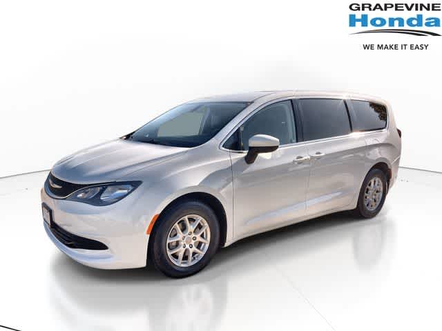 2020 Chrysler Voyager LX