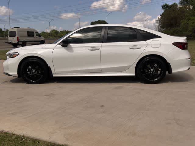 View vehicle photo 4