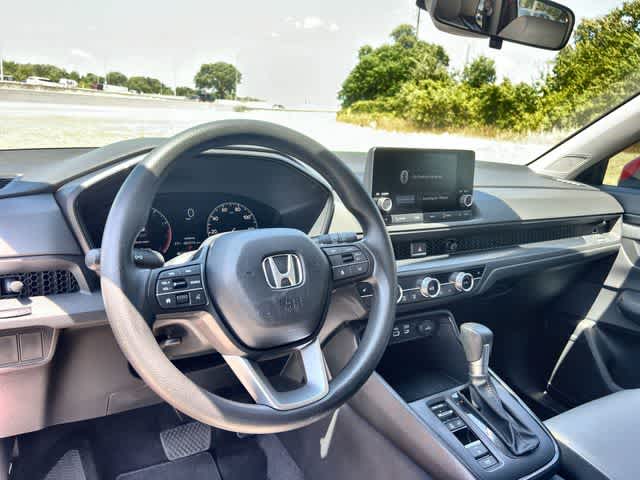 2024 Honda CR-V EX - Photo 15