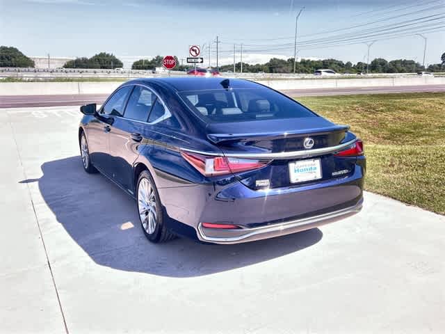 2021 Lexus ES 300h Ultra Luxury photo 5