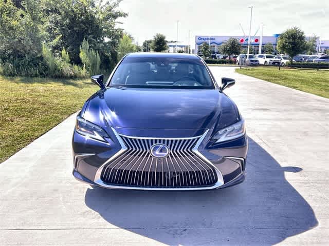 2021 Lexus ES 300h Ultra Luxury photo 7