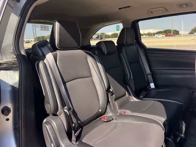 2026 Honda Odyssey Touring - Photo 14