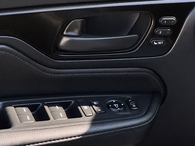 2026 Honda Odyssey Touring - Photo 30