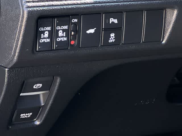 2026 Honda Odyssey Touring - Photo 29