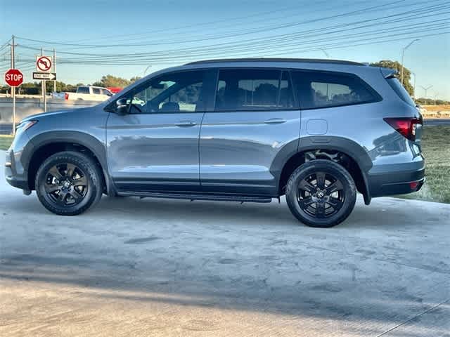 2022 Honda Pilot TrailSport photo 3