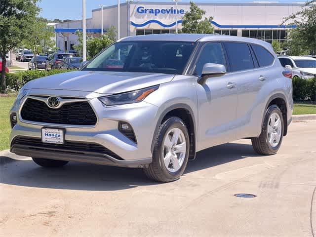 2021 Toyota Highlander LE