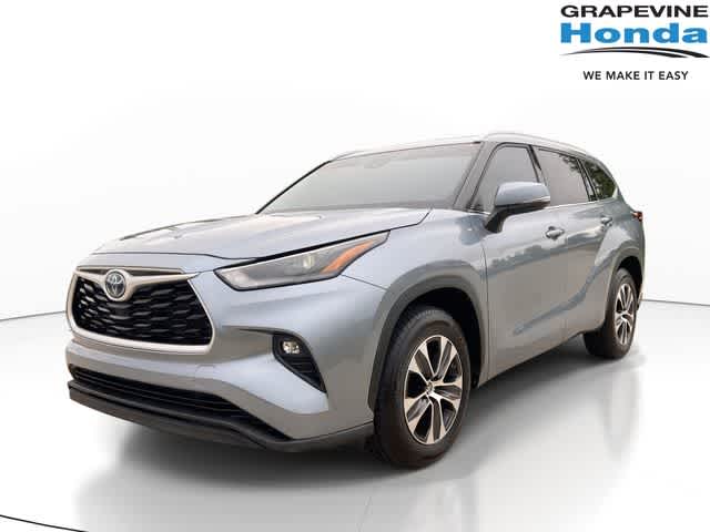 2022 Toyota Highlander Hybrid XLE