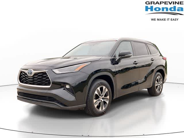 2023 Toyota Highlander Hybrid XLE