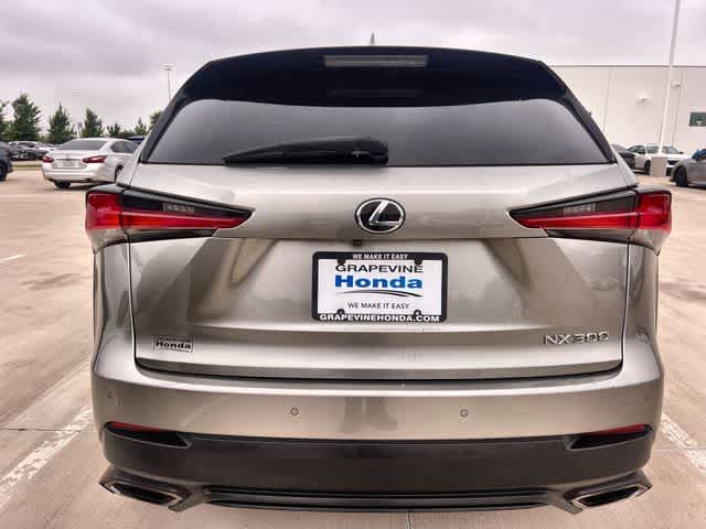 2020 Lexus NX 300 - Photo 6