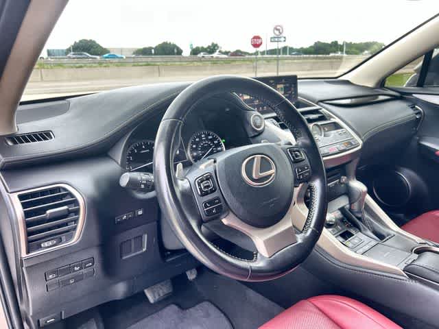2020 Lexus NX 300 - Photo 15