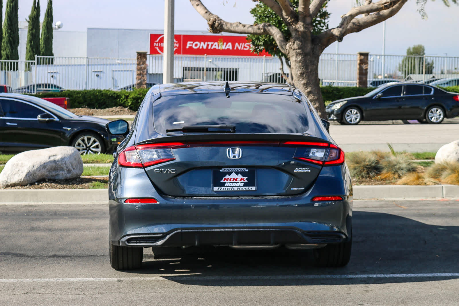 2025 Honda Civic Hatchback Hybrid Sport Touring 8