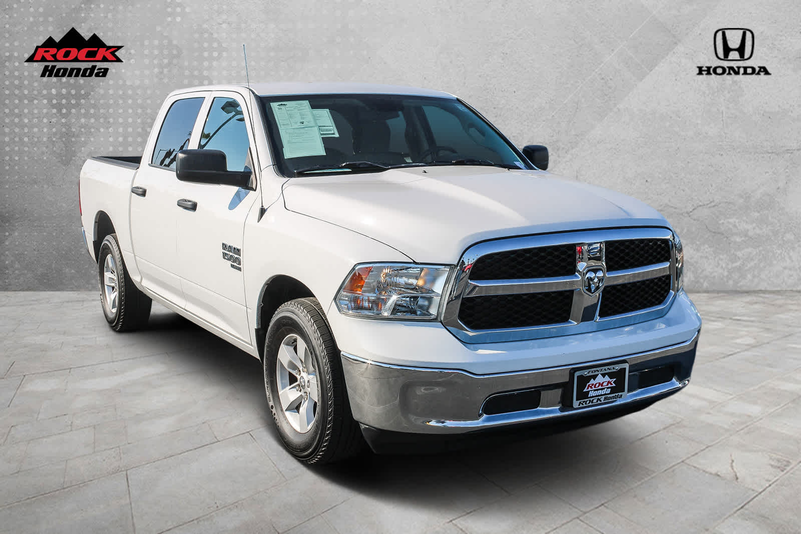 2022 Ram 1500 Classic SLT 4x2 Crew Cab 57 Box 3