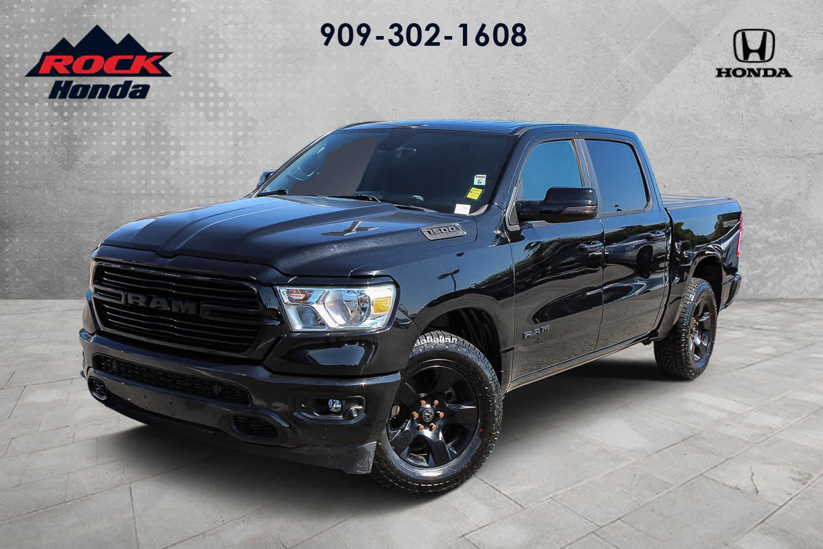 Diamond Black Crystal Pearlcoat 2021 RAM 1500 Big Horn Crew Cab RWD Pickup Truck 4X2 8-Speed Automatic