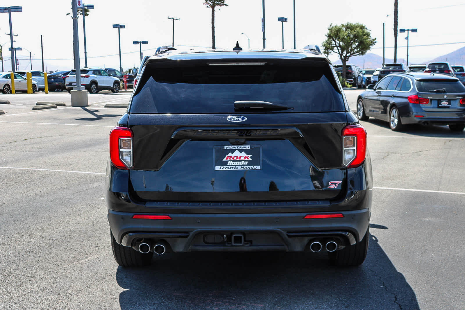 View vehicle photo 7