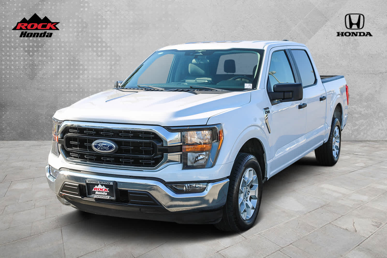 2023 Ford F-150 XLT 2WD SuperCrew 5.5 Box 3