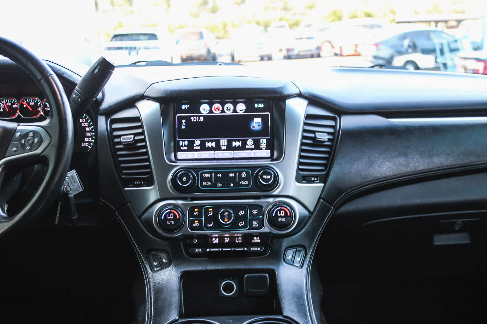 2019 Chevrolet Suburban LT 13