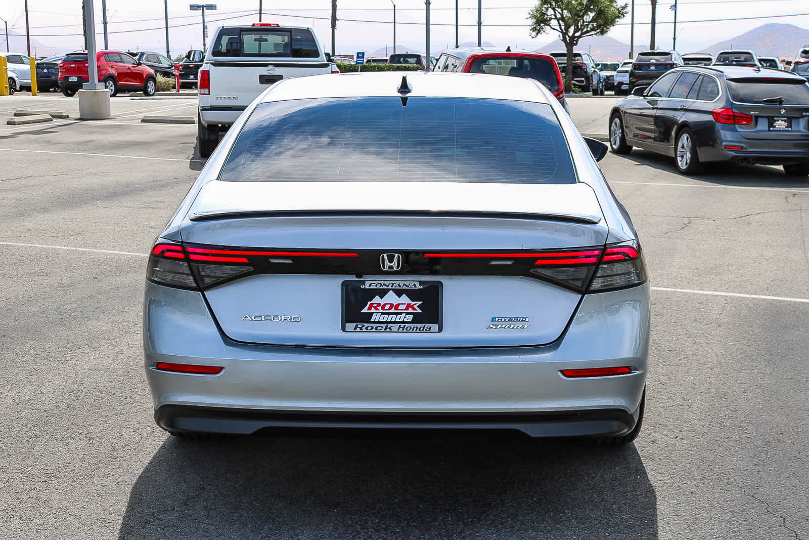 View vehicle photo 7