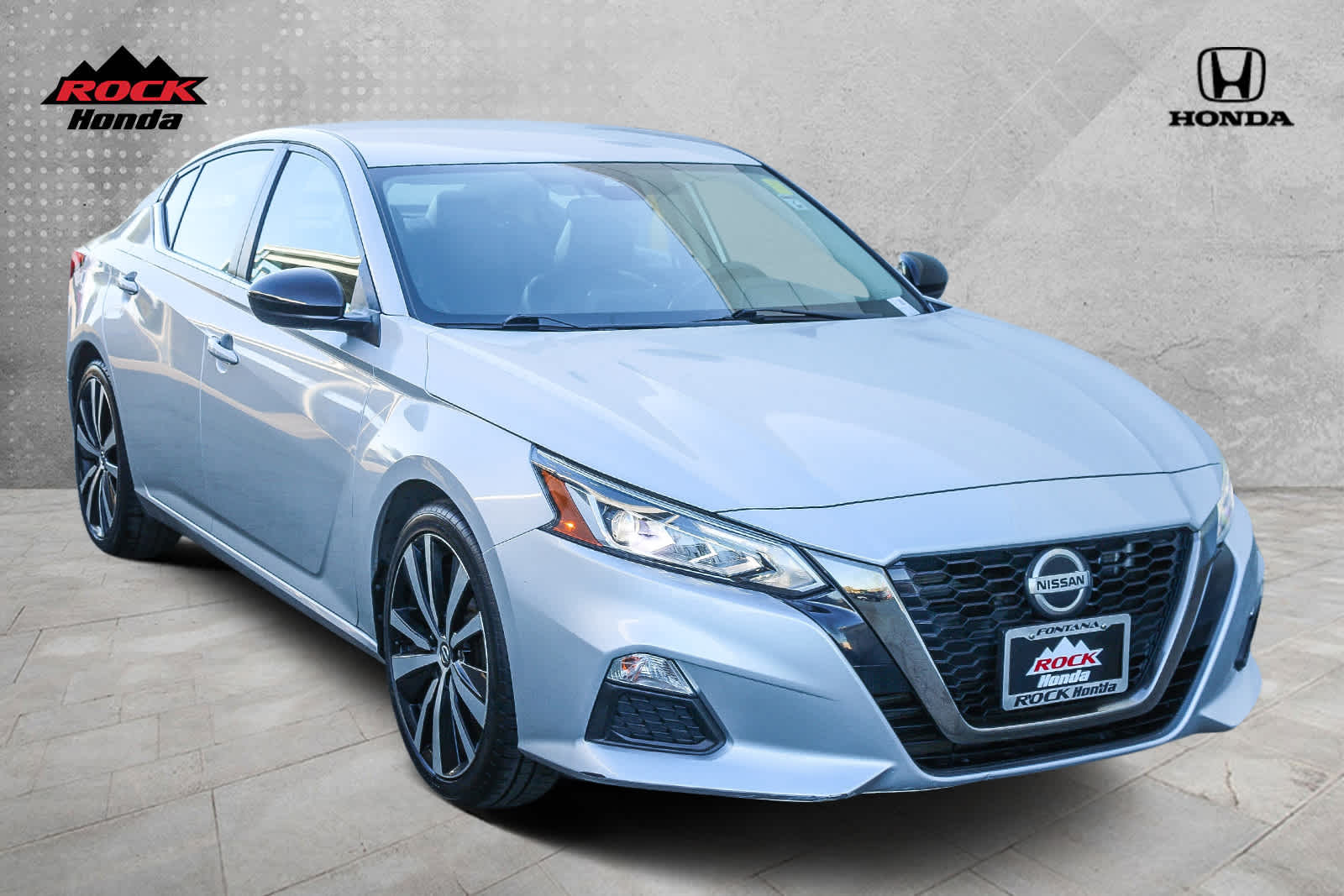 2020 Nissan Altima 2.5 SR 3