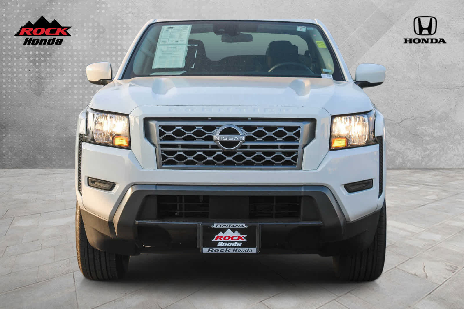 2023 Nissan Frontier SV Crew Cab 4x2 Auto 2