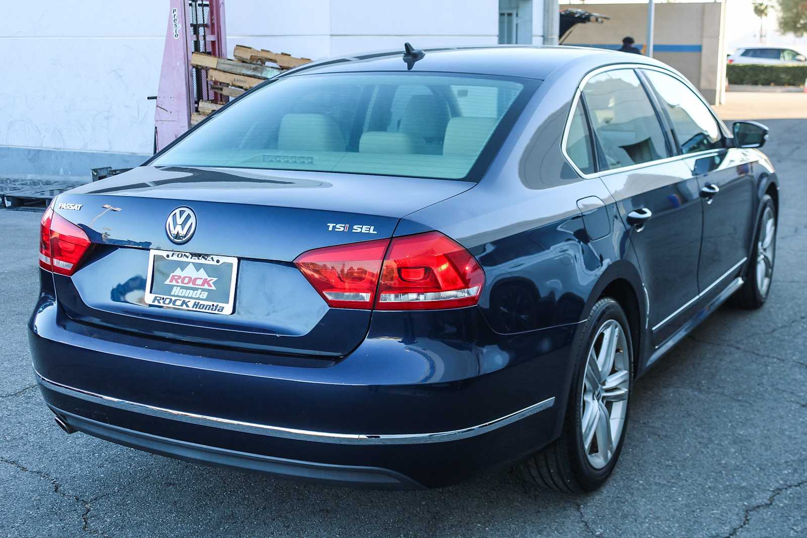 2015 Volkswagen Passat 1.8T SEL Premium 8