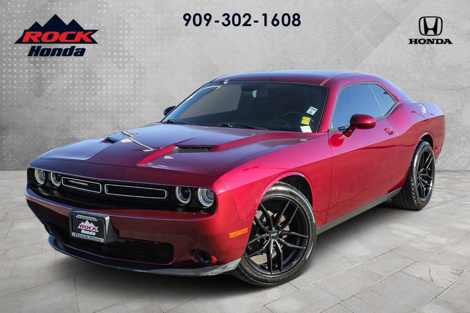 Octane Red Pearlcoat 2017 Dodge Challenger Coupe Rear-Wheel Drive 8-Speed Automatic