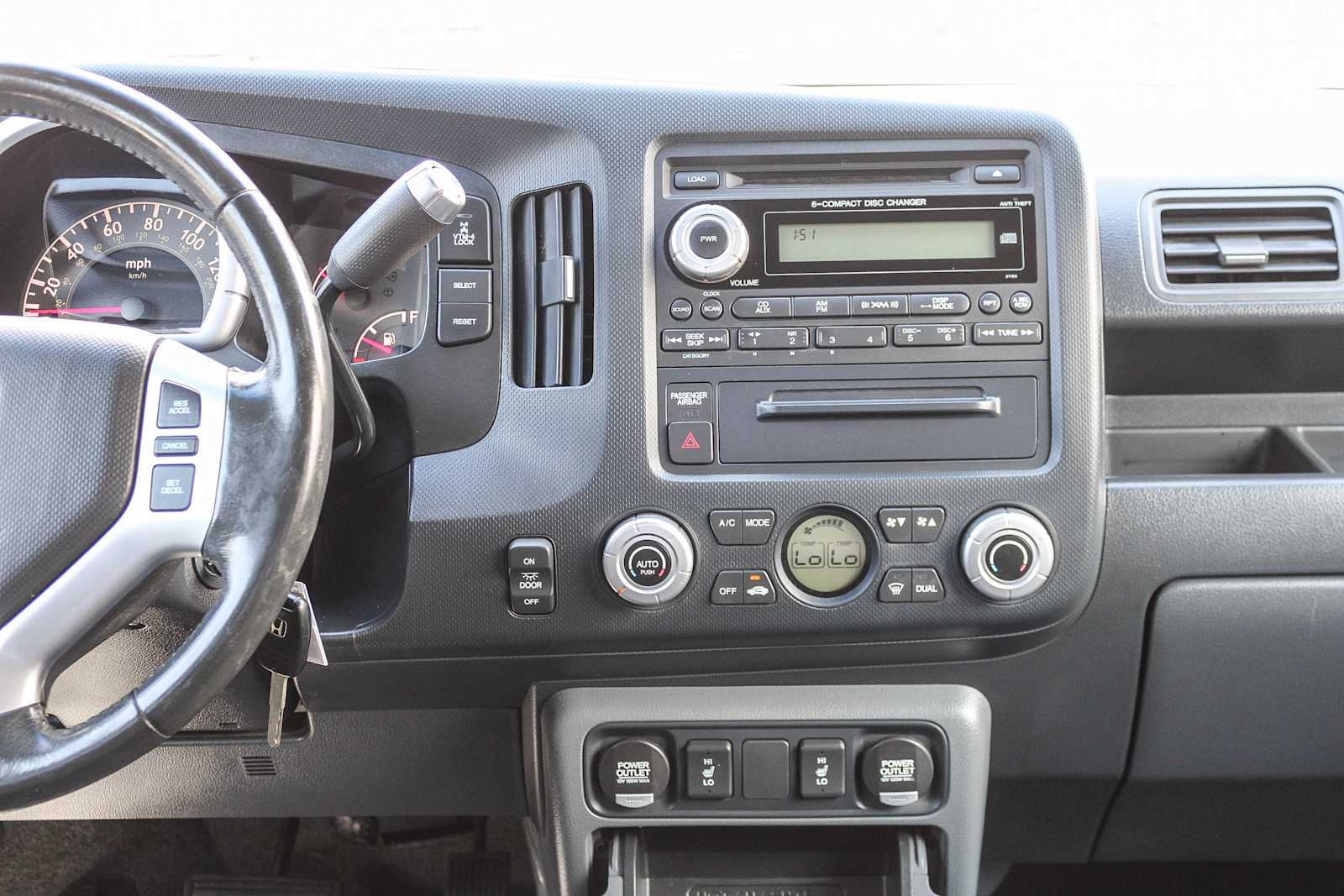 2007 Honda Ridgeline RTL 4WD Crew Cab 13