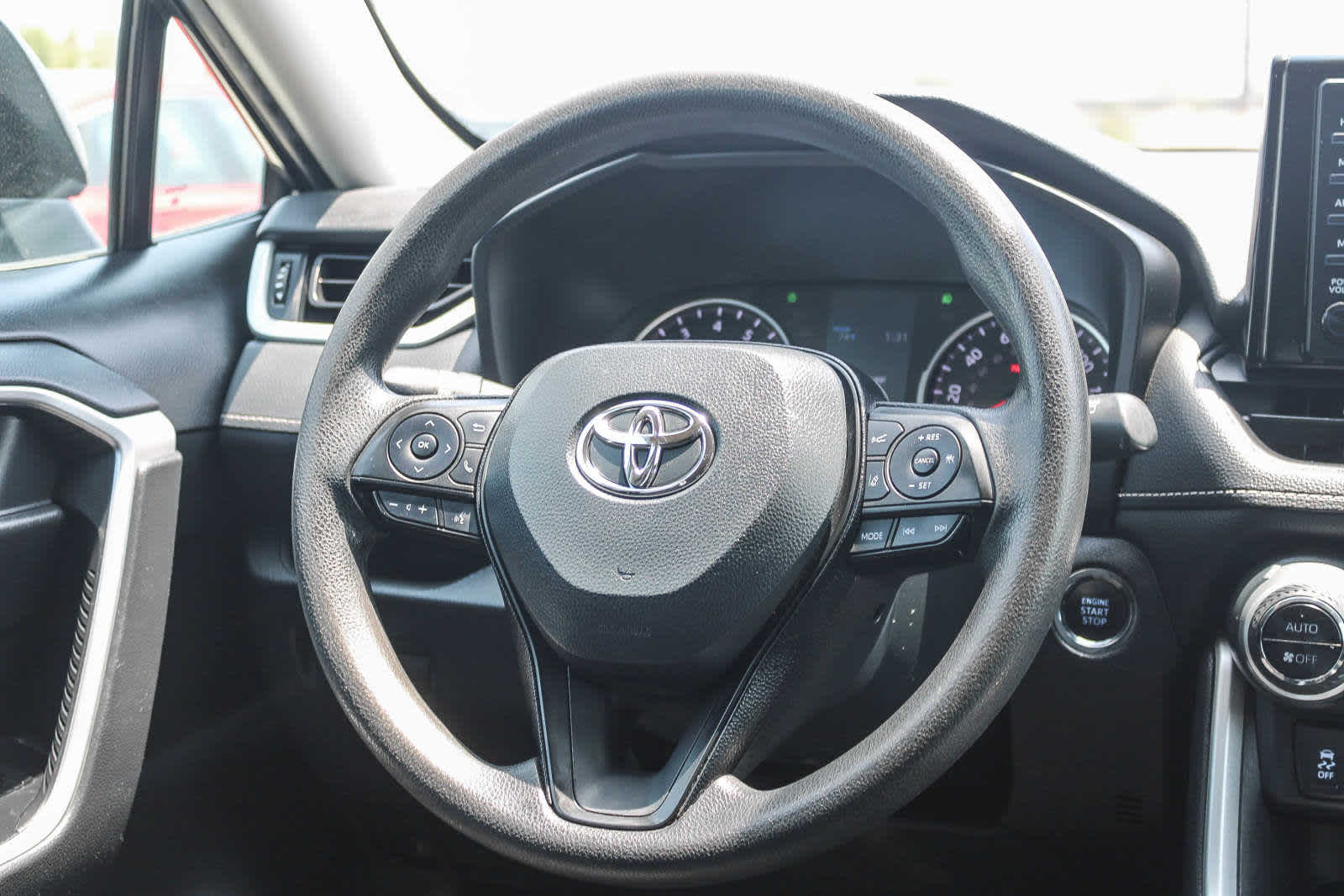 2021 Toyota RAV4 XLE 15