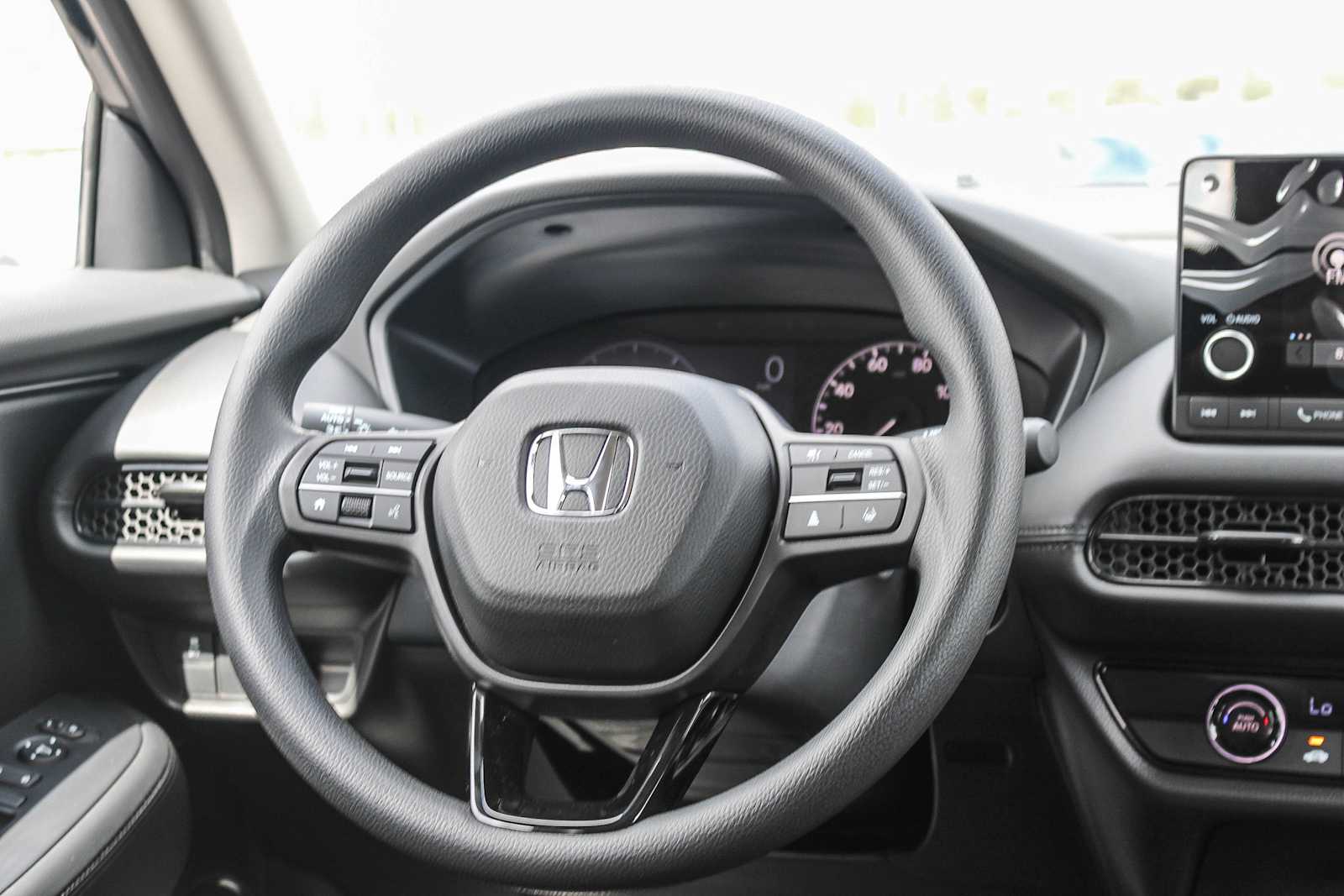 2025 Honda HR-V LX 15