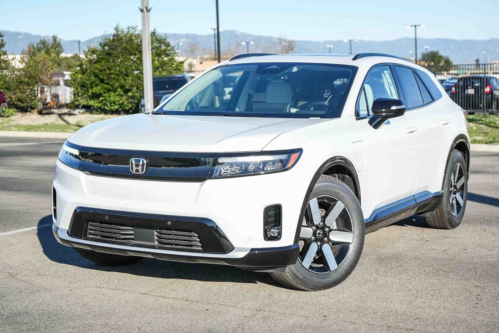 Frostline White Pearl 2026 Honda Prologue Touring FWD SUV / Crossover Front-Wheel Drive 1-Speed Automatic
