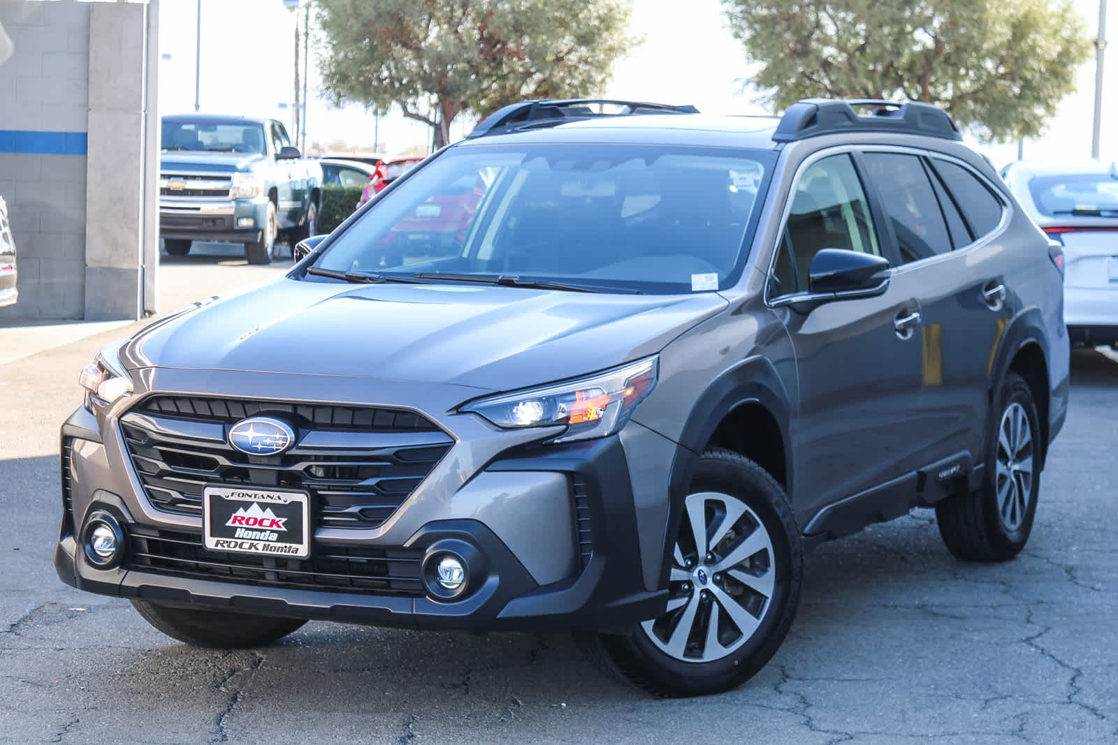 2023 Subaru Outback Premium 18