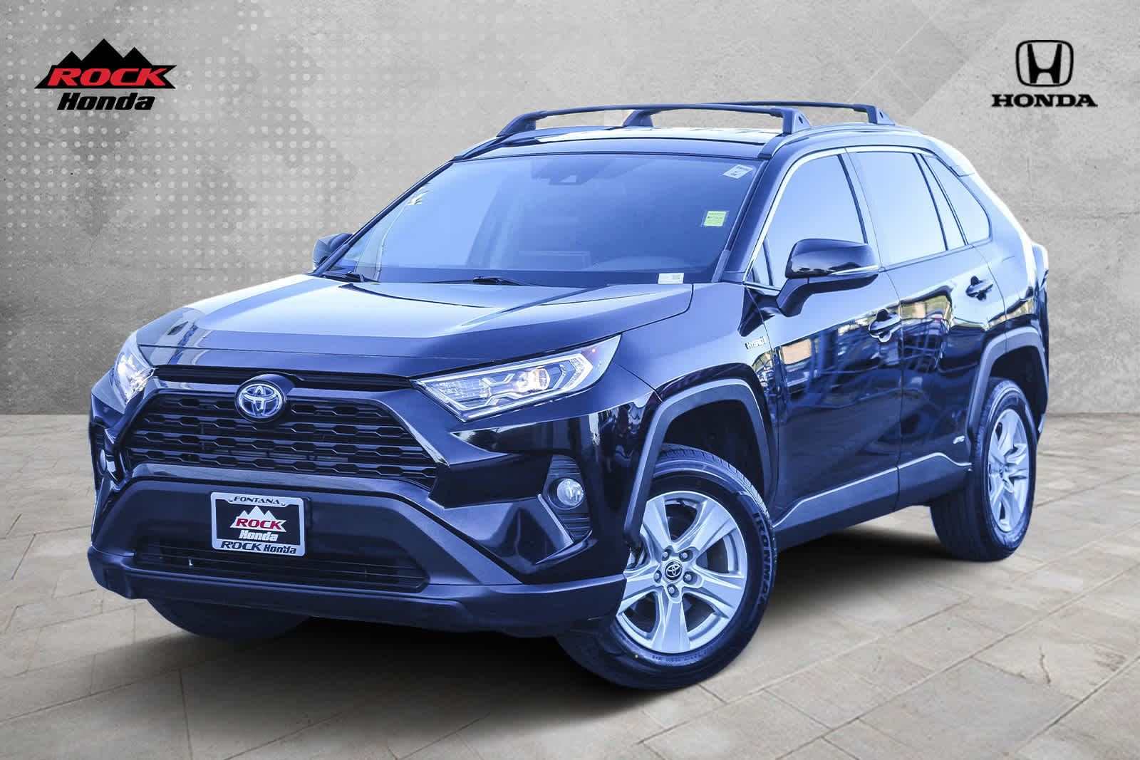 2021 Toyota RAV4 Hybrid XLE 1