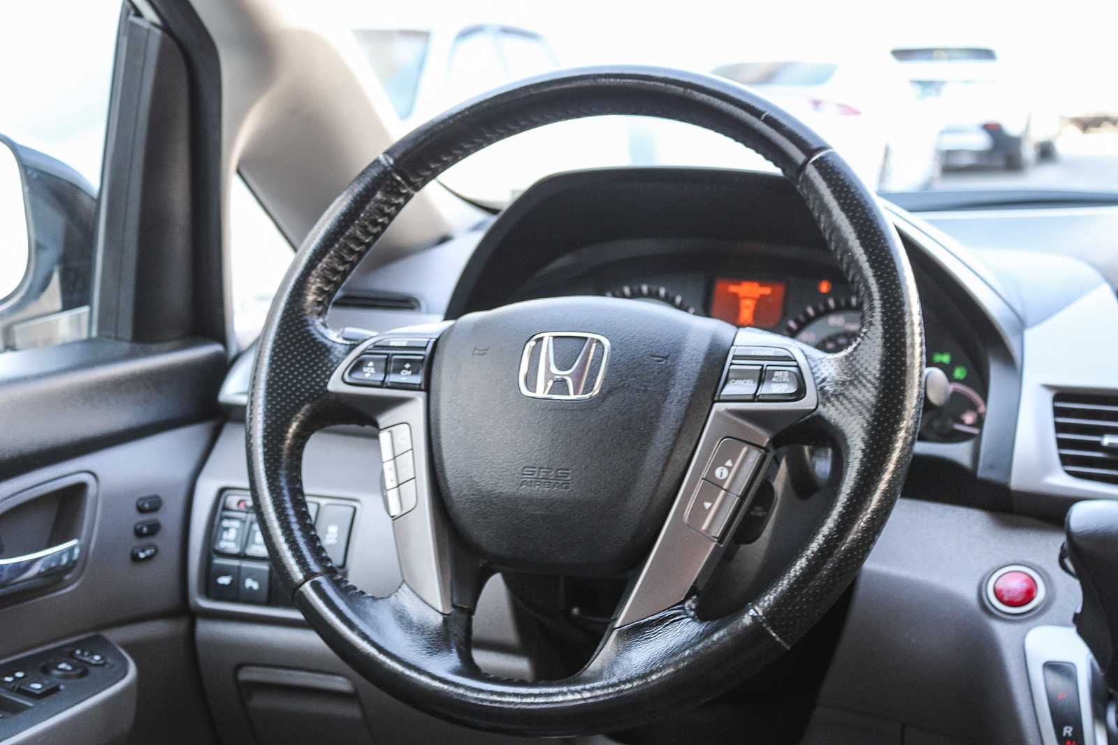 2015 Honda Odyssey Touring 15