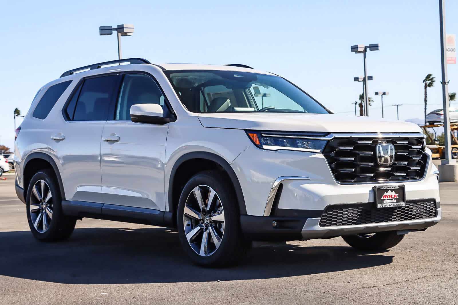 2025 Honda Pilot Touring 3