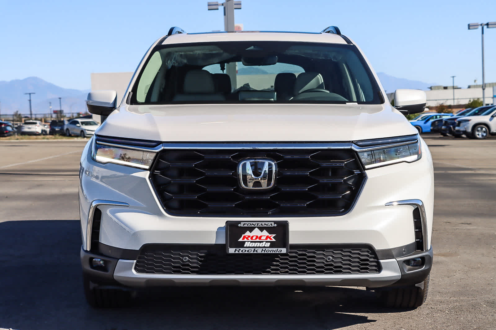 2025 Honda Pilot Touring 2