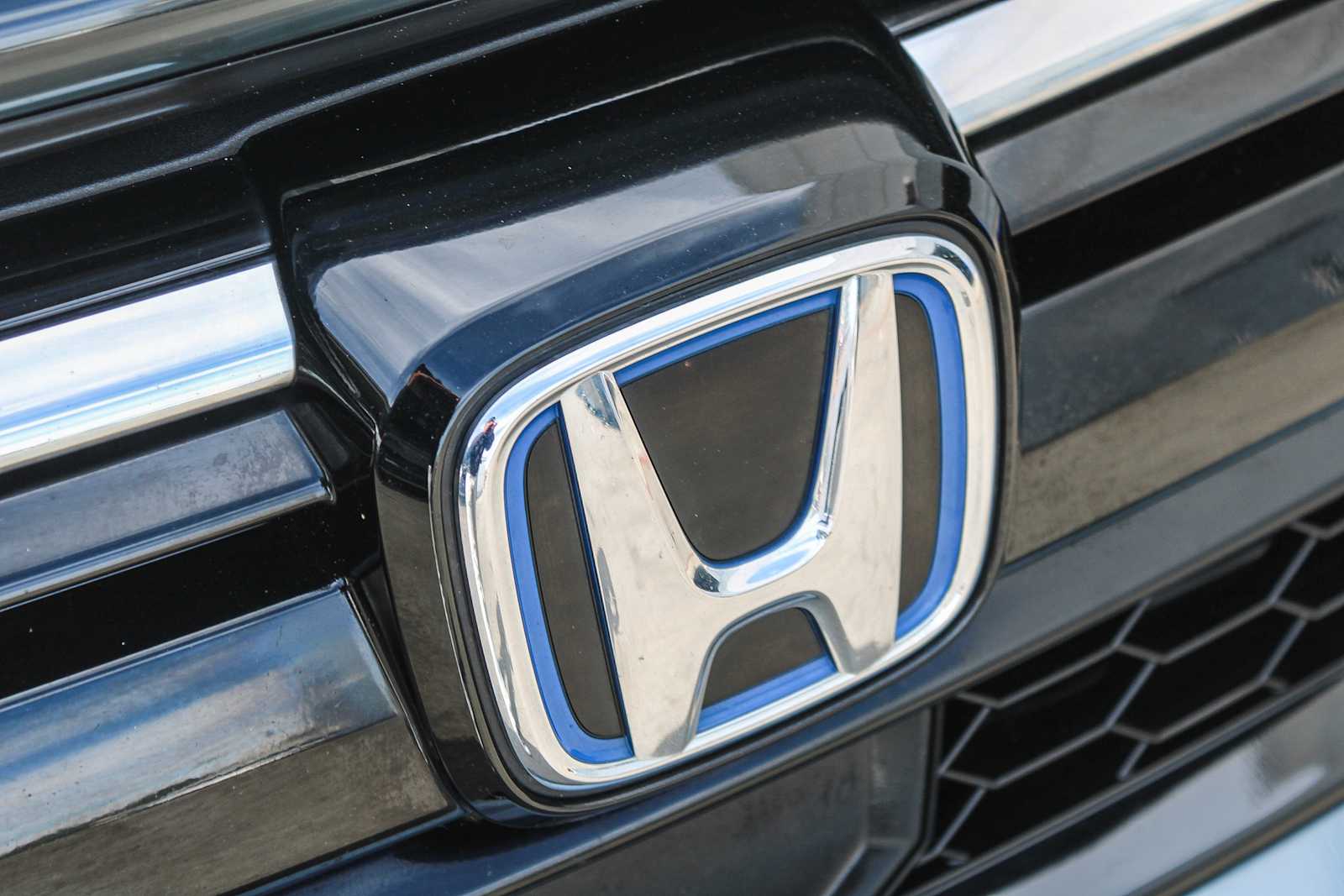 2022 Honda CR-V Hybrid Touring 5