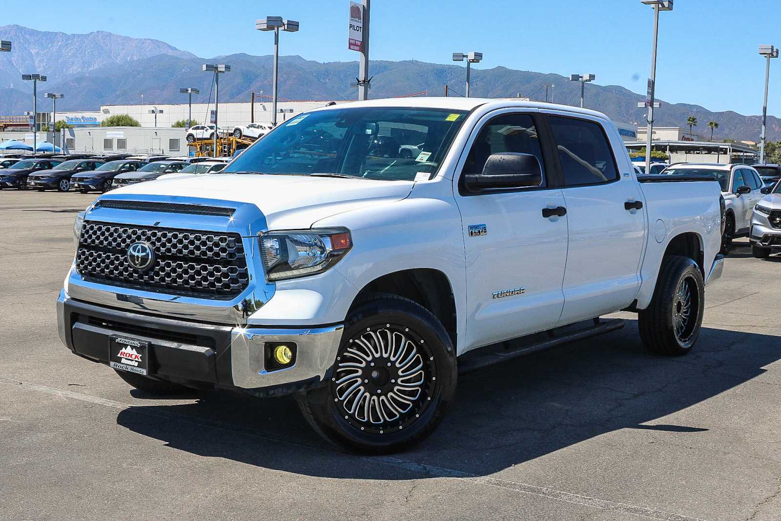 Super White 2019 Toyota Tundra Pickup Truck 4X2 6-Speed Automatic